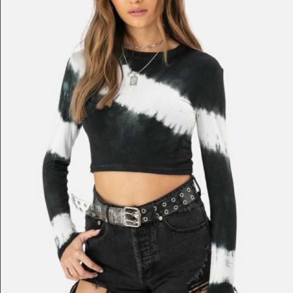 Adika style cropped long sleeve